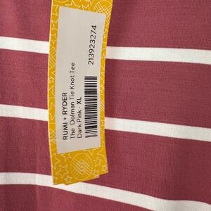 NWT Rumi & Ryder short sleeve tie front top. Relaxed fit. Size XL. Stitch Fix